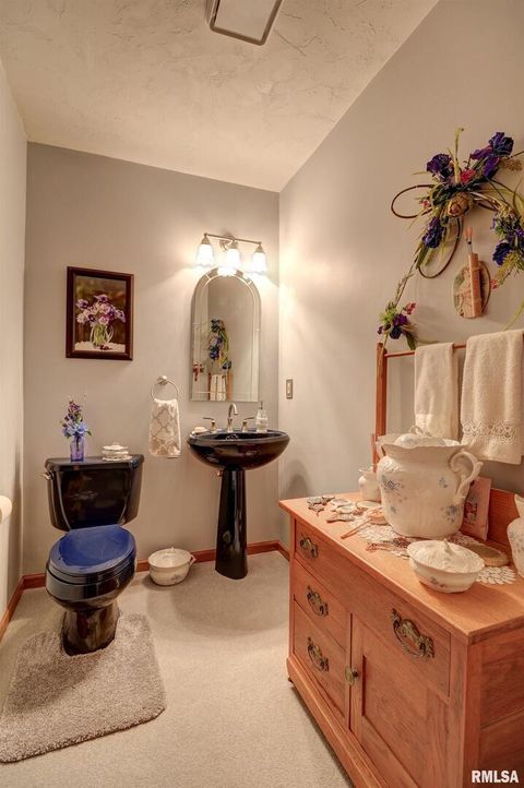 Tiny photo for 582 Breezy Point Drive, Clinton, IA 52732 (MLS # QC4267579)