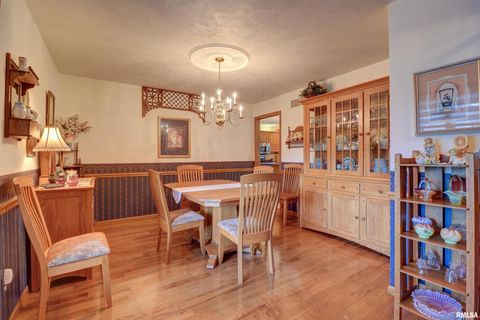 Tiny photo for 582 Breezy Point Drive, Clinton, IA 52732 (MLS # QC4267579)