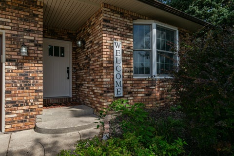 Tiny photo for 1122 W 59th Street, Davenport, IA 52806 (MLS # 12739011)