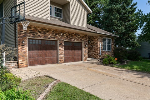 Tiny photo for 1122 W 59th Street, Davenport, IA 52806 (MLS # 12739011)