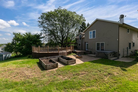 Tiny photo for 1122 W 59th Street, Davenport, IA 52806 (MLS # 12739011)