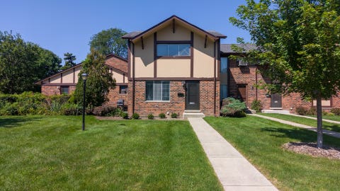 Photo of 1S168 Ardmore Avenue, Villa Park, IL 60181 (MLS # 12739198)