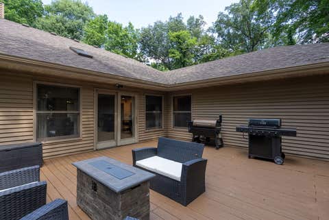 Tiny photo for 2247 Bentwood Drive, Muscatine, IA 52761 (MLS # 12728744)