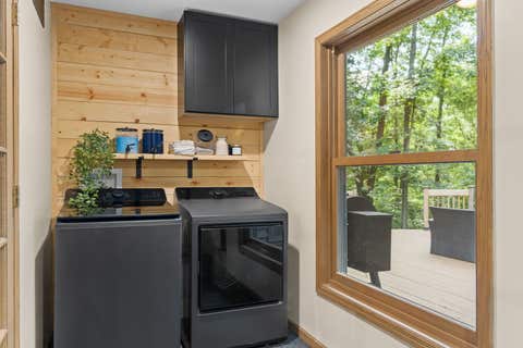 Tiny photo for 2247 Bentwood Drive, Muscatine, IA 52761 (MLS # 12728744)