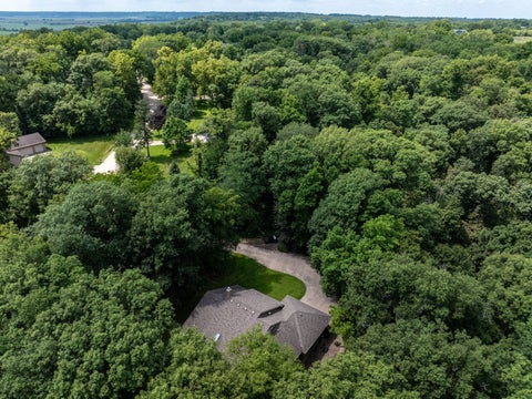 Tiny photo for 2247 Bentwood Drive, Muscatine, IA 52761 (MLS # 12728744)
