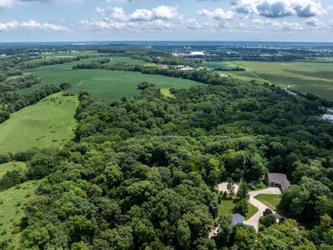 Tiny photo for 2247 Bentwood Drive, Muscatine, IA 52761 (MLS # 12728744)