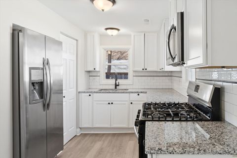 Tiny photo for 1208 S Union Street, Aurora, IL 60505 (MLS # 12566339)