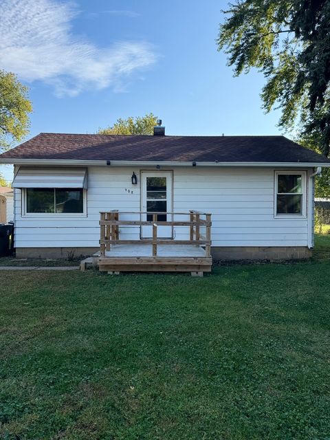 Photo of 908 Oak Avenue, Sterling, IL 61081 (MLS # 12490960)