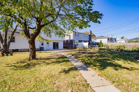 A home in Des Plaines