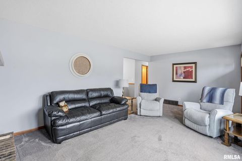 Tiny photo for 2159 W 35TH Street, Davenport, IA 52806 (MLS # QC4269940)