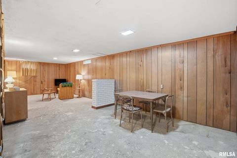 Tiny photo for 2159 W 35TH Street, Davenport, IA 52806 (MLS # QC4269940)