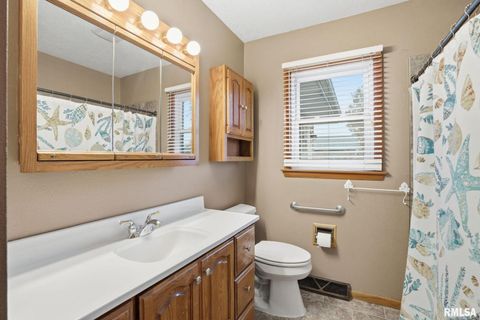 Tiny photo for 2159 W 35TH Street, Davenport, IA 52806 (MLS # QC4269940)