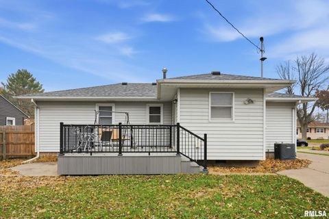 Tiny photo for 2159 W 35TH Street, Davenport, IA 52806 (MLS # QC4269940)