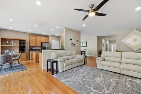 Tiny photo for 2622 Wessex Drive, West Dundee, IL 60118 (MLS # 12480096)