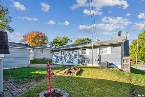Tiny photo for 8101 8TH Street W, Rock Island, IL 61201 (MLS # QC4268542)