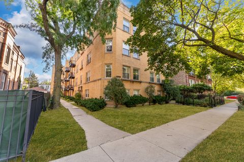 Photo of 4313 N Paulina Street #3, Chicago, IL 60613 (MLS # 12490403)