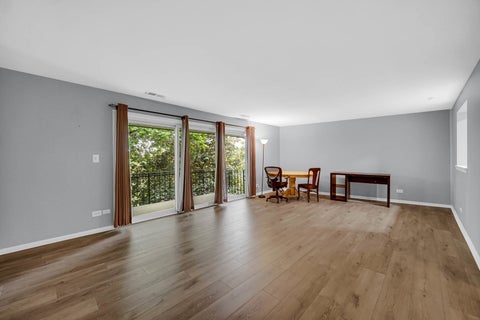 Tiny photo for 1030 S Fernandez Avenue S #4-M, Arlington Heights, IL 60005 (MLS # 12767673)