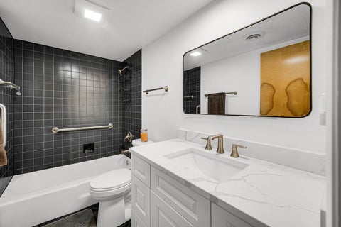 Tiny photo for 1030 S Fernandez Avenue S #4-M, Arlington Heights, IL 60005 (MLS # 12767673)
