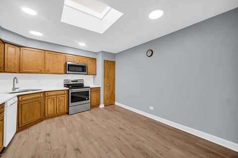 Tiny photo for 1030 S Fernandez Avenue S #4-M, Arlington Heights, IL 60005 (MLS # 12767673)