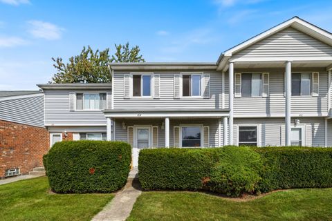 Photo of 414 Salem Square, Bolingbrook, IL 60440 (MLS # 12482531)