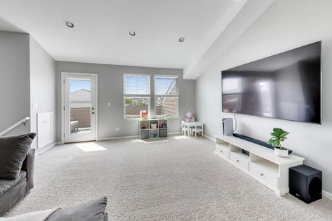 Tiny photo for 3545 Mulligan Drive, Woodridge, IL 60517 (MLS # 12570625)