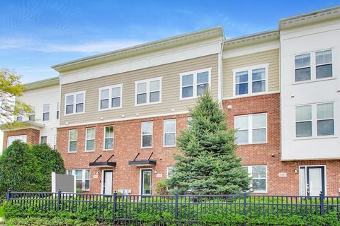 Tiny photo for 3545 Mulligan Drive, Woodridge, IL 60517 (MLS # 12570625)