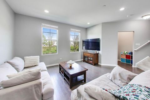 Tiny photo for 3545 Mulligan Drive, Woodridge, IL 60517 (MLS # 12570625)