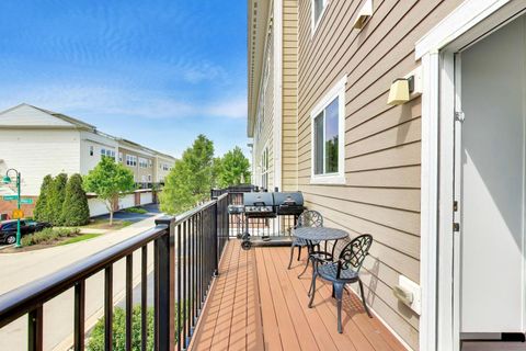 Tiny photo for 3545 Mulligan Drive, Woodridge, IL 60517 (MLS # 12570625)
