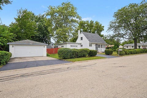 Photo of 2104 Webb Street, Crest Hill, IL 60403 (MLS # 12720829)