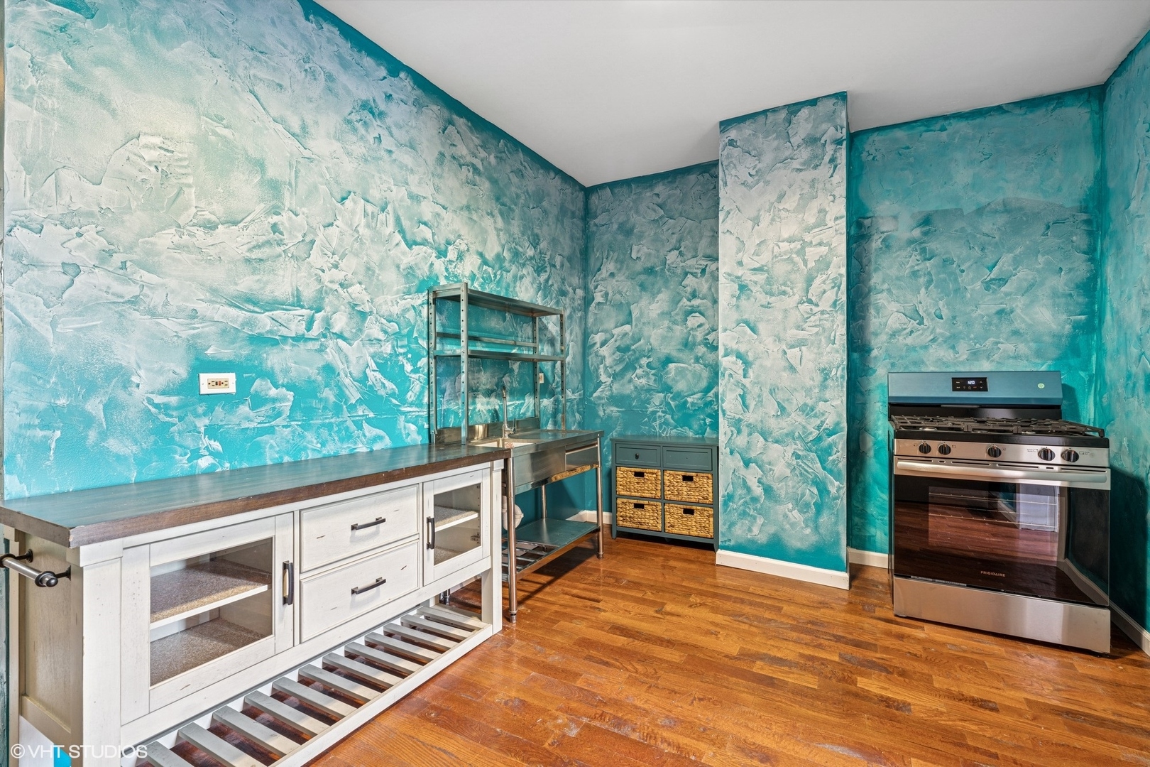 1751 W 21st Place