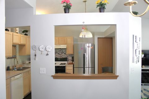 Tiny photo for 109 E Victoria Circle, North Aurora, IL 60542 (MLS # 12443303)