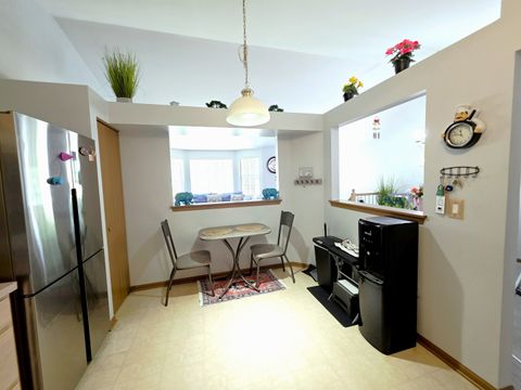 Tiny photo for 109 E Victoria Circle, North Aurora, IL 60542 (MLS # 12443303)