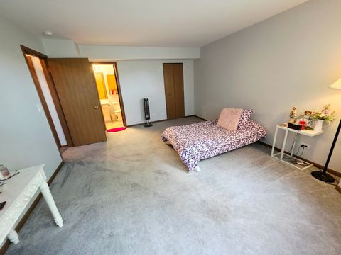 Tiny photo for 109 E Victoria Circle, North Aurora, IL 60542 (MLS # 12443303)