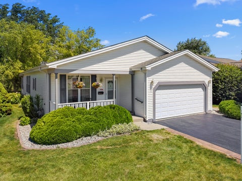Photo of 3420 Steeplechase Way, Grayslake, IL 60030 (MLS # 12672691)