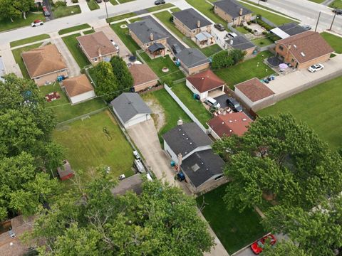 Tiny photo for 519 Maple Lane, Hillside, IL 60162 (MLS # 12706782)