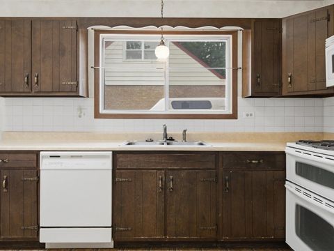 Tiny photo for 519 Maple Lane, Hillside, IL 60162 (MLS # 12706782)