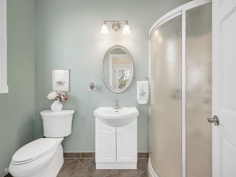 Tiny photo for 1607 E Indiana Street, Wheaton, IL 60187 (MLS # 12592064)