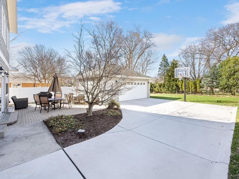 Tiny photo for 1607 E Indiana Street, Wheaton, IL 60187 (MLS # 12592064)