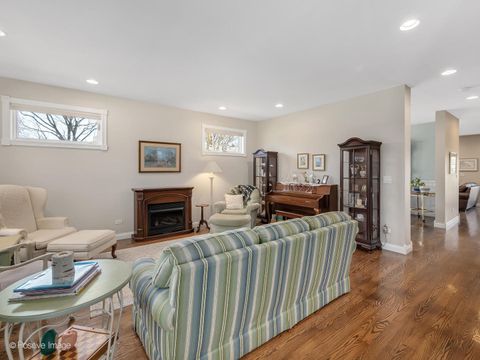 Tiny photo for 1607 E Indiana Street, Wheaton, IL 60187 (MLS # 12592064)