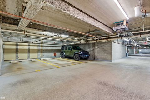 Tiny photo for 440 W Mahogany Court #303, Palatine, IL 60067 (MLS # 12495657)