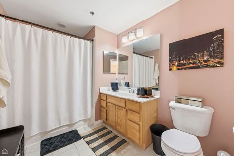 Tiny photo for 440 W Mahogany Court #303, Palatine, IL 60067 (MLS # 12495657)