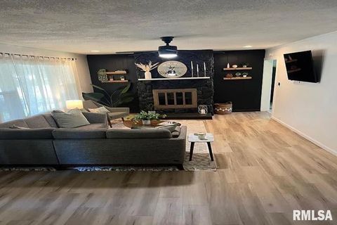 Tiny photo for 1303 N MAPLE Street, Carterville, IL 62918 (MLS # EB460346)