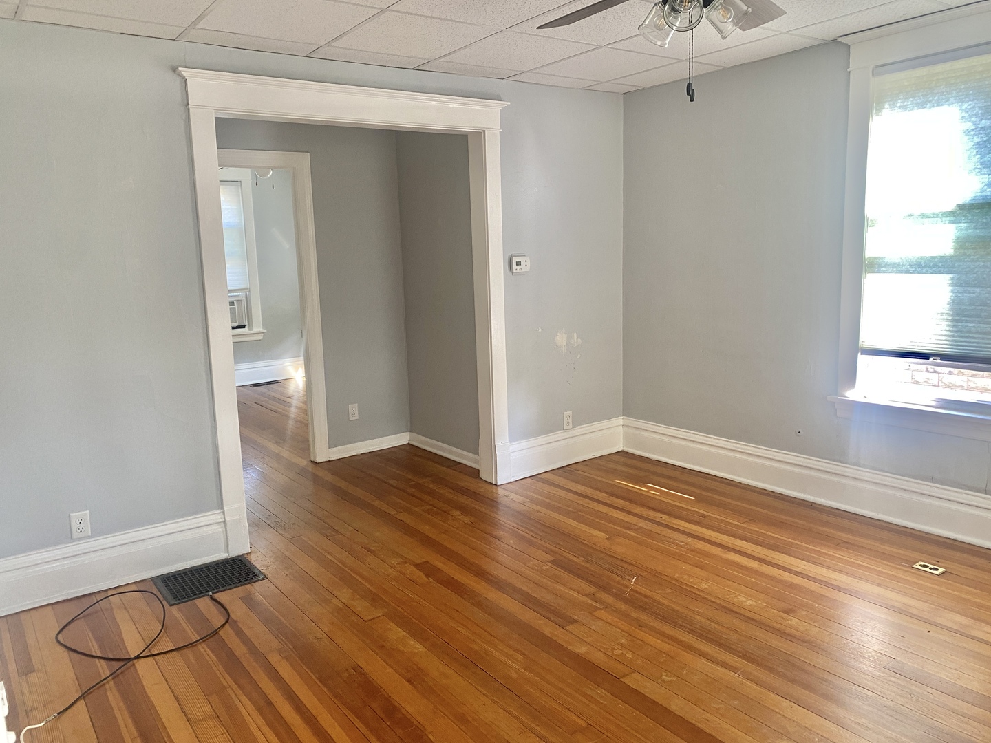 Woodstock, Illinois 60098, United States, 2 Bedrooms Bedrooms, ,1 BathroomBathrooms,Residential,Active,206771