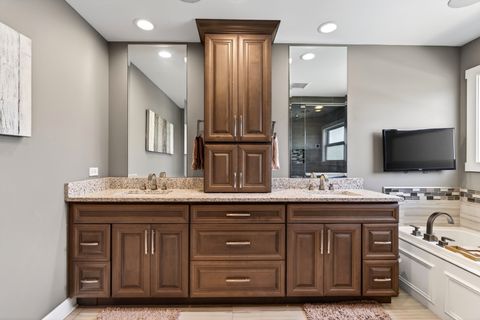 Tiny photo for 24240 Lavergne Street, Plainfield, IL 60585 (MLS # 12619273)