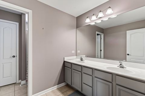 Tiny photo for 24240 Lavergne Street, Plainfield, IL 60585 (MLS # 12619273)