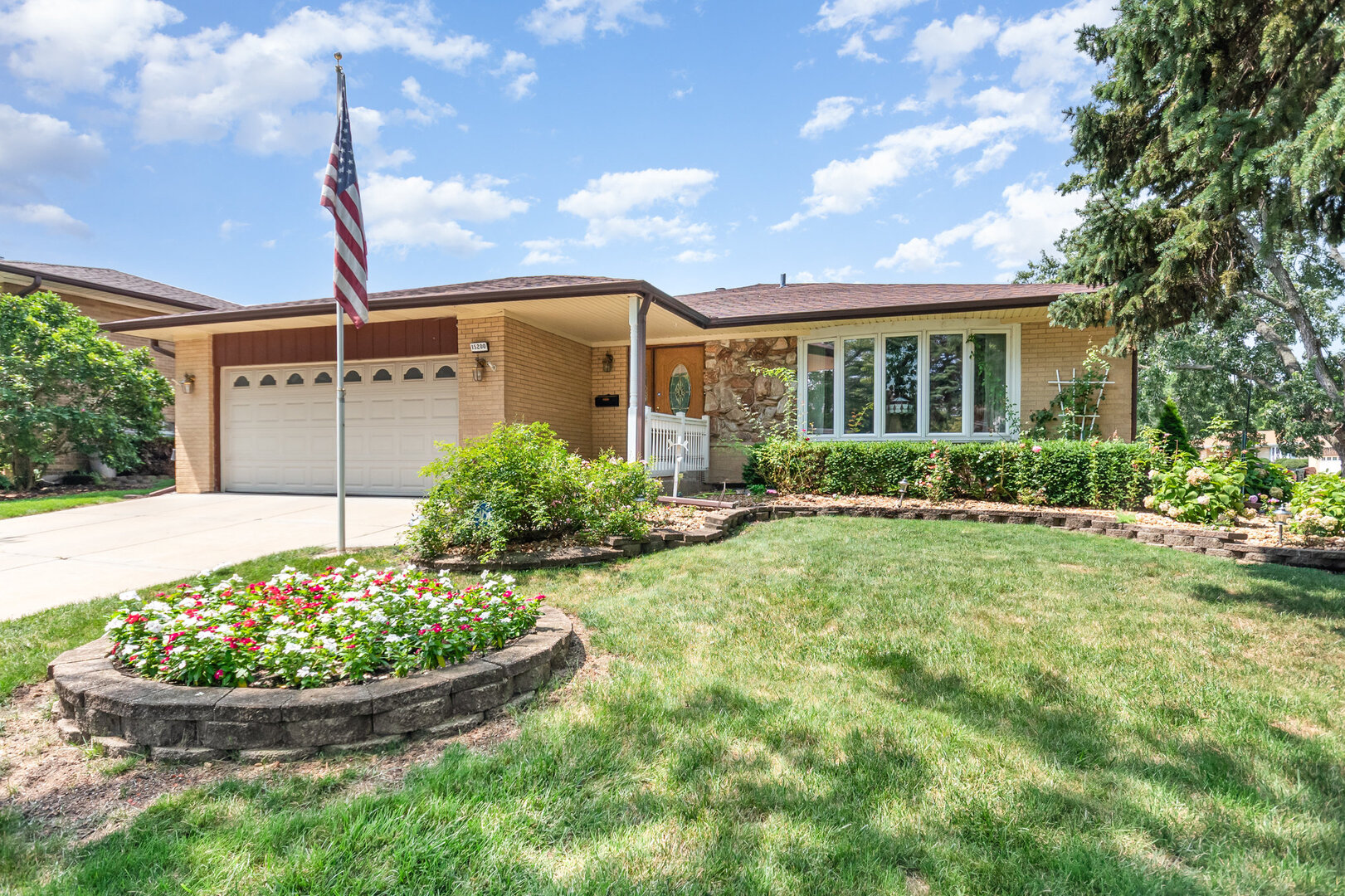 15200 Pine Drive