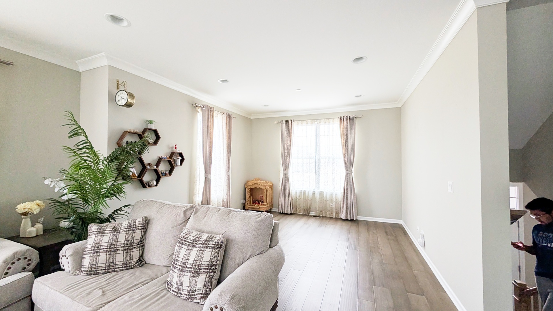 30W001 Brayman Court 001