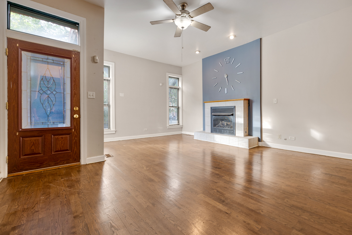 804 E 41st Street NA