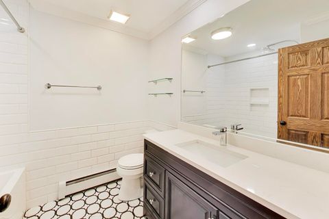 Tiny photo for 1530 E Northwest Highway #2A, Arlington Heights, IL 60004 (MLS # 12676788)
