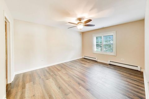 Tiny photo for 1530 E Northwest Highway #2A, Arlington Heights, IL 60004 (MLS # 12676788)
